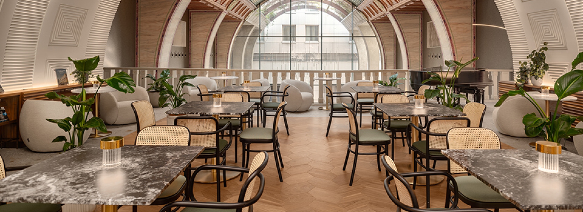Continental Hotel Gallery Café & Bar, Budapest
